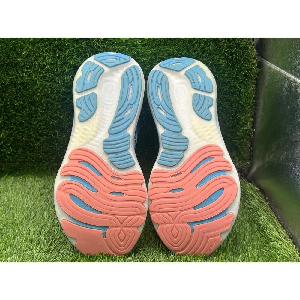 Brooks sneaker athletic comfort
